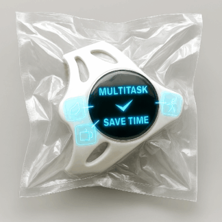Montre futuriste blanche dans un sachet en plastique.